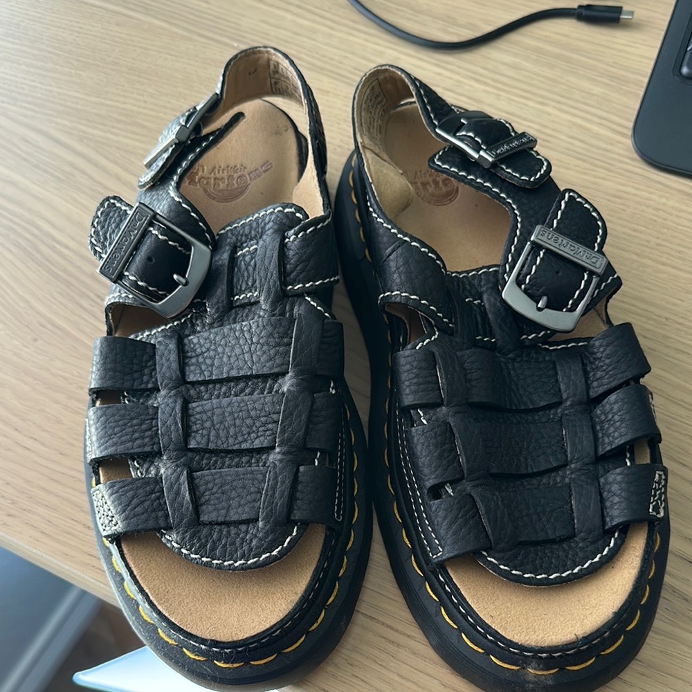 Dr. Martens Black Fisherman Sandals - 9
